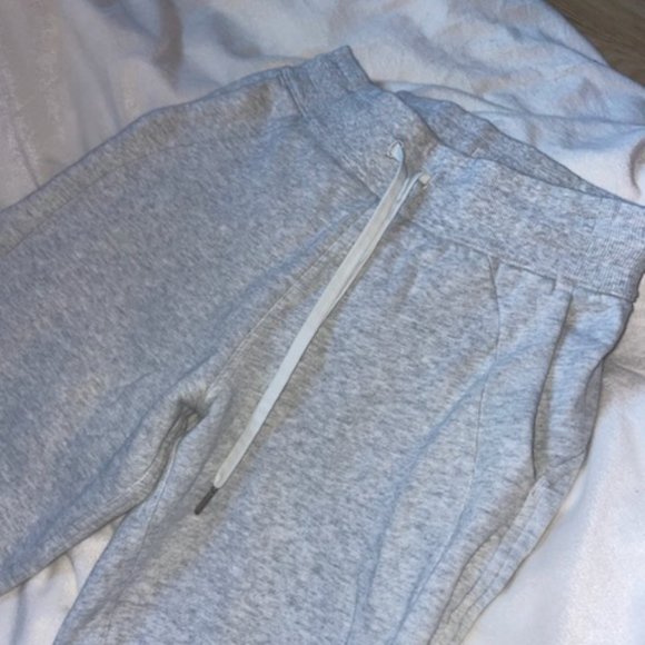 Lululemon Scuba High Rise Full Length Joggers - Picture 2 of 4